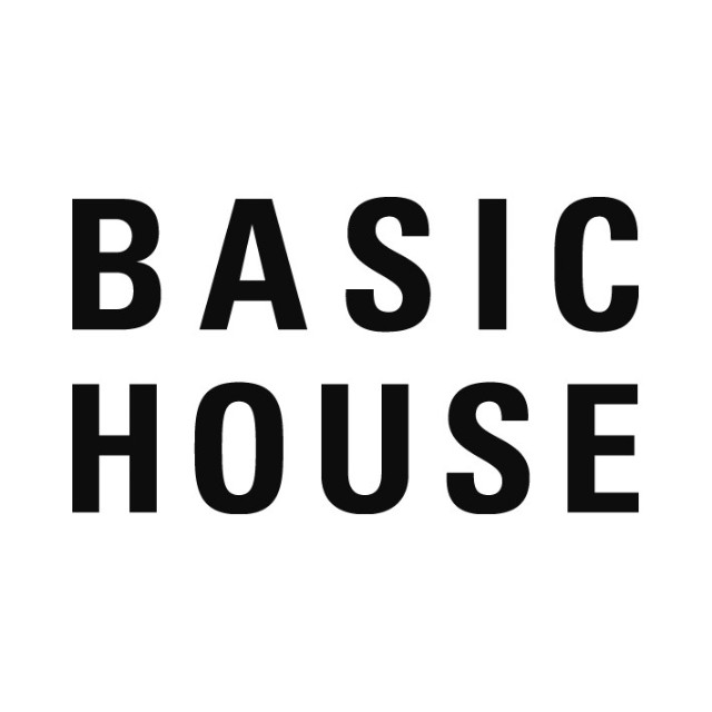 BASIC HOUSE WOMAN