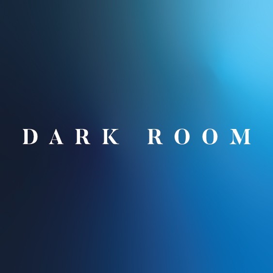 暗室DARK ROOM