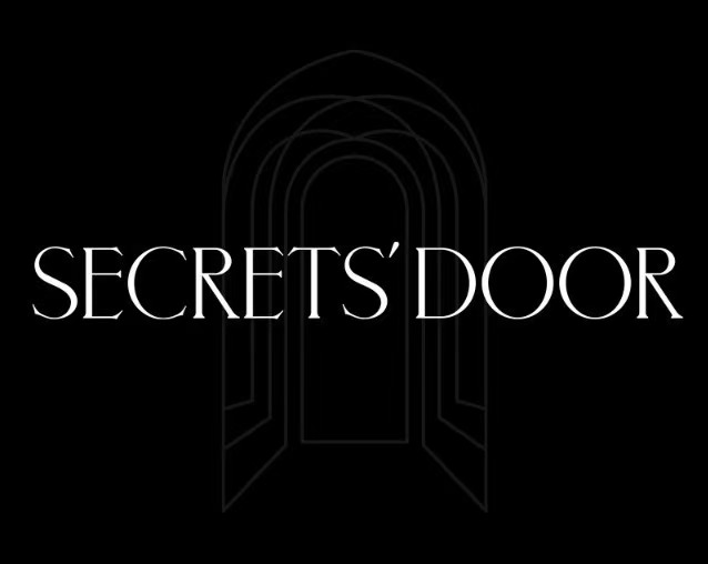 SECRETS'DOOR